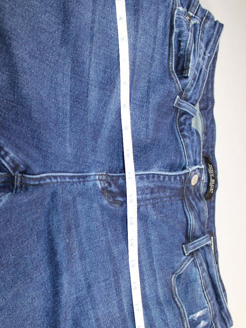 Judy Blue Women's Medium Wash Boyfriend Fit Distressed Jeans - Picture 12 of 16